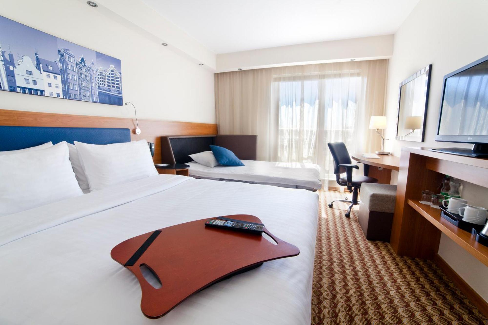 Hampton By Hilton Gdansk Airport — Photos 1
